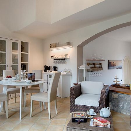 Villa Spartano Sant'Agata Sui Due Golfi Massalubrense มัสซาลูเบรนเซ ภายนอก รูปภาพ