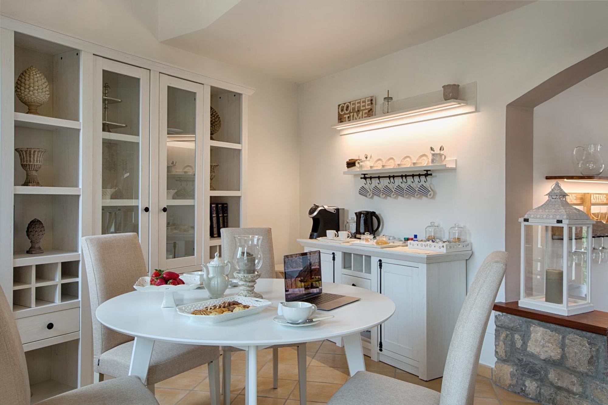 Villa Spartano Sant'Agata Sui Due Golfi Massalubrense มัสซาลูเบรนเซ ภายนอก รูปภาพ